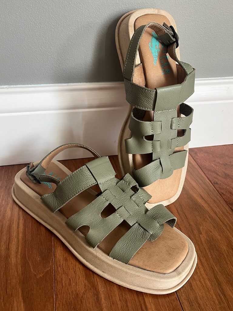 New Green Real Leather Sandals  Brazilian Brand